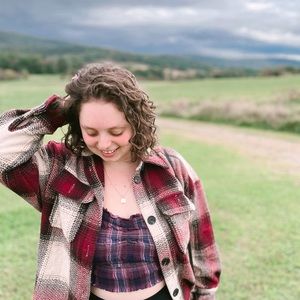 Meet your Posher, Isabel